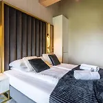 Lejlighedshotel Goralski Pool & 4*