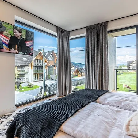 Goralski Pool & Aparthotel Bialka Tatrzanska