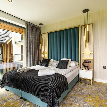 Goralski Pool & מלון דירות 4*