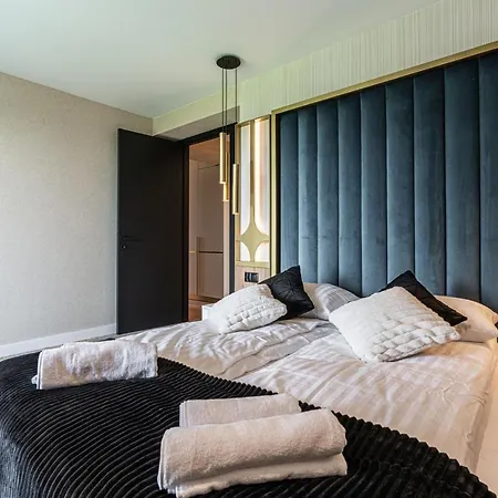 Goralski Pool & 4* Bialka Tatrzanska