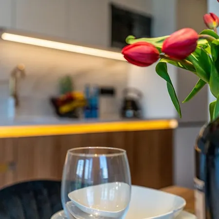 מלון דירות Goralski Pool & 4*