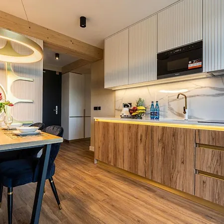 Goralski Pool & Aparthotel 4*