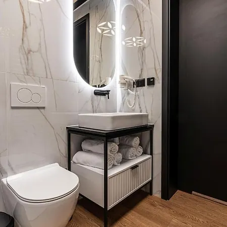 מלון דירות Goralski Pool &