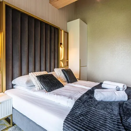 Aparthotel Goralski Pool & 4*