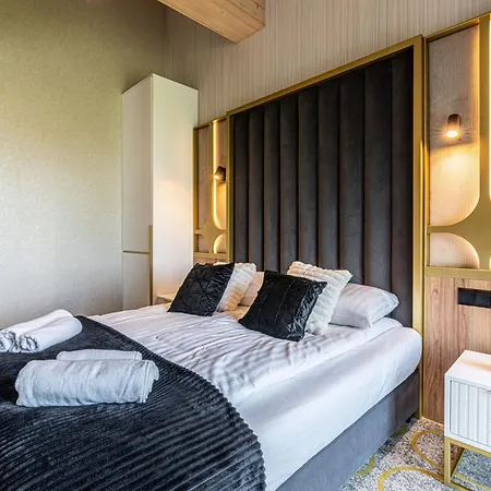 Goralski Pool & Aparthotel Bialka Tatrzanska