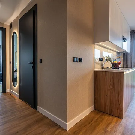 Goralski Pool & מלון דירות ביאלקה טטרנסקה